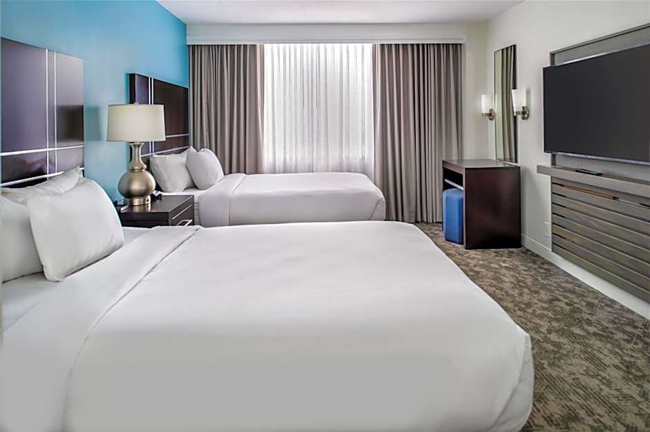 Embassy Suites By Hilton Hotel St. Louis-Airport