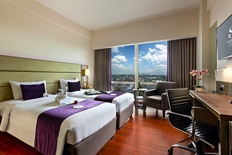Staycation Offer - Premium Twin Room