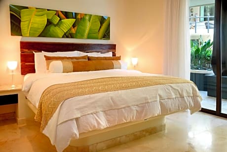 3-Bedroom Premium Partial Seaview Suite