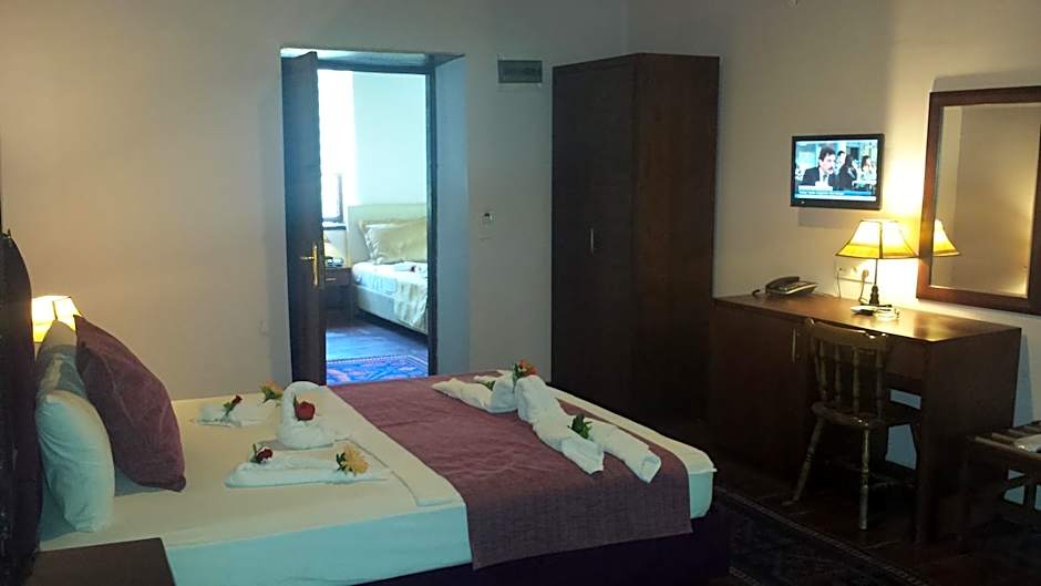 Kaleiçi Ozkavak Hotel