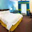 Holiday Inn Express Hotel & Suites Gainesville