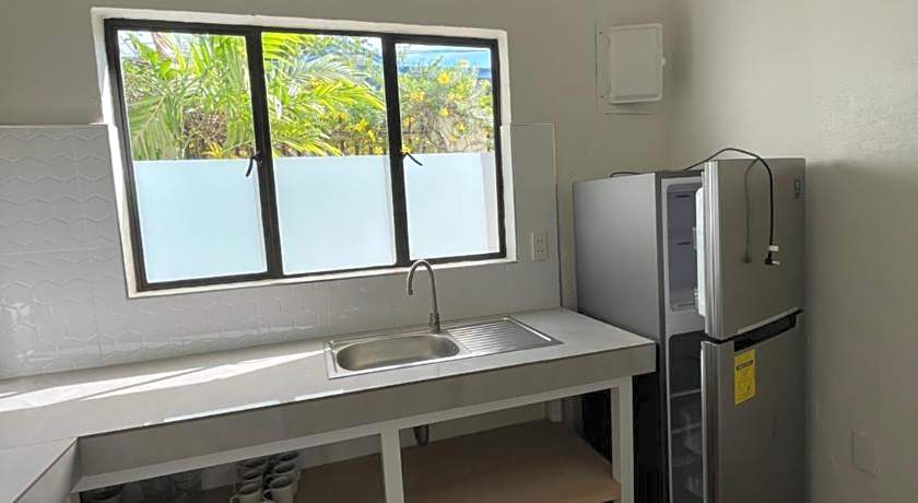 Red Knight Gardens Apartelle