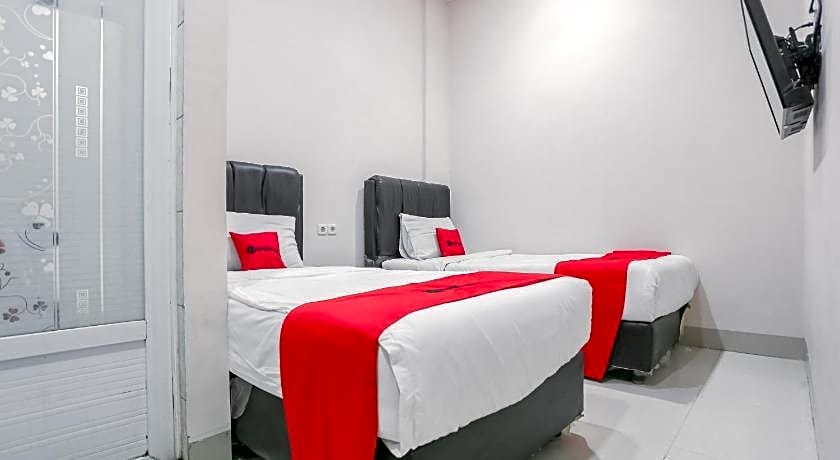RedDoorz @ Seindo Hotel Medan