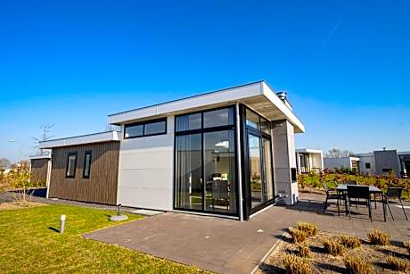 Three Bedroom Chalet - Pavilion 6