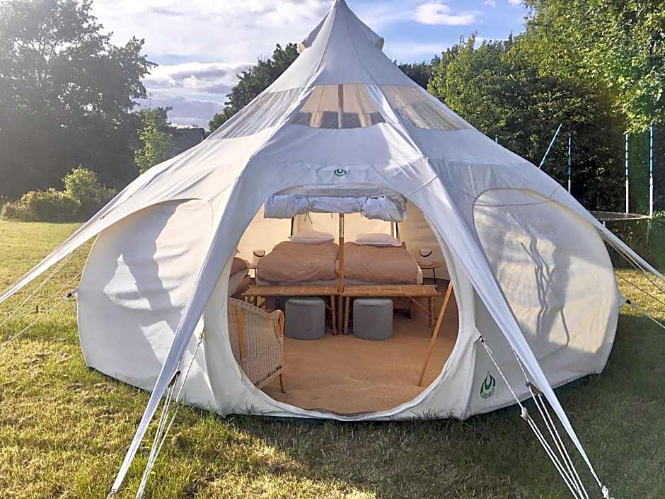 Foto 1 de 8 de Tent