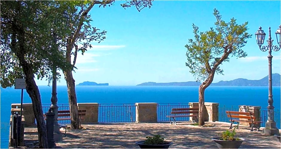 Afra Bed & Breakfast – Castellabate, UT