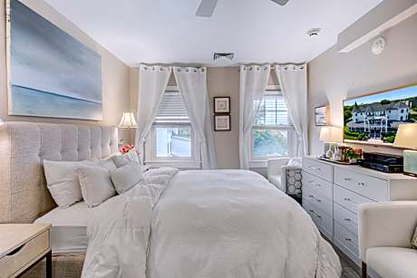 Double Room with Pool View
