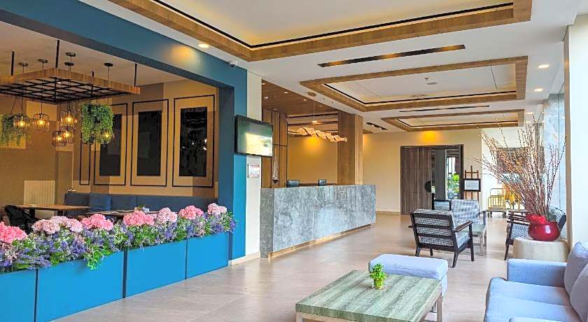 Golden Tulip Belitung