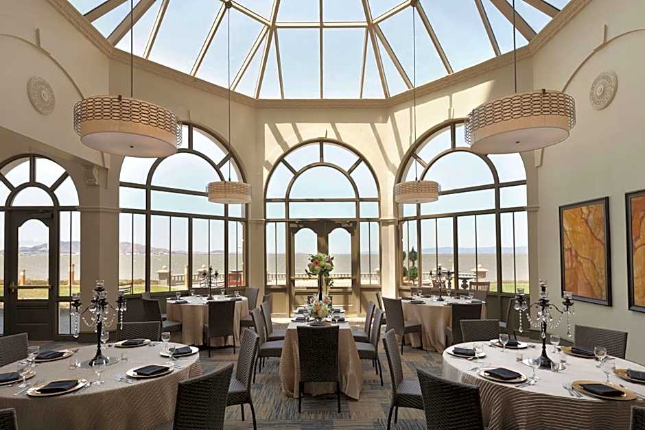 Embassy Suites by Hilton San Francisco Airport Waterfront