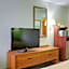 Garner Hotel Del Valle - Austin Southeast by IHG
