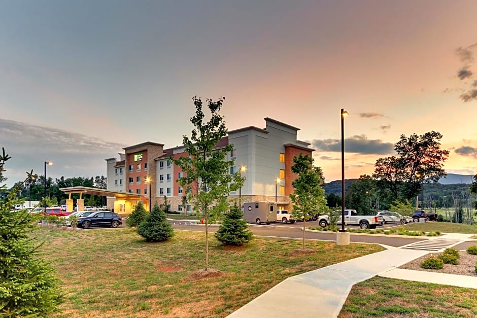 Holiday Inn Express & Suites Saugerties - Hudson Valley By IHG