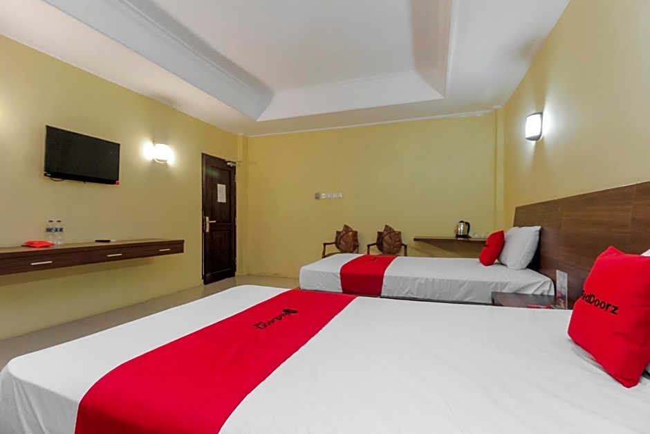 RedDoorz near Taman Samarendah Samarinda