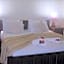 Coconut Grove Regency Hotel