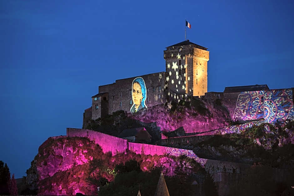 Hôtel Notre Dame de France