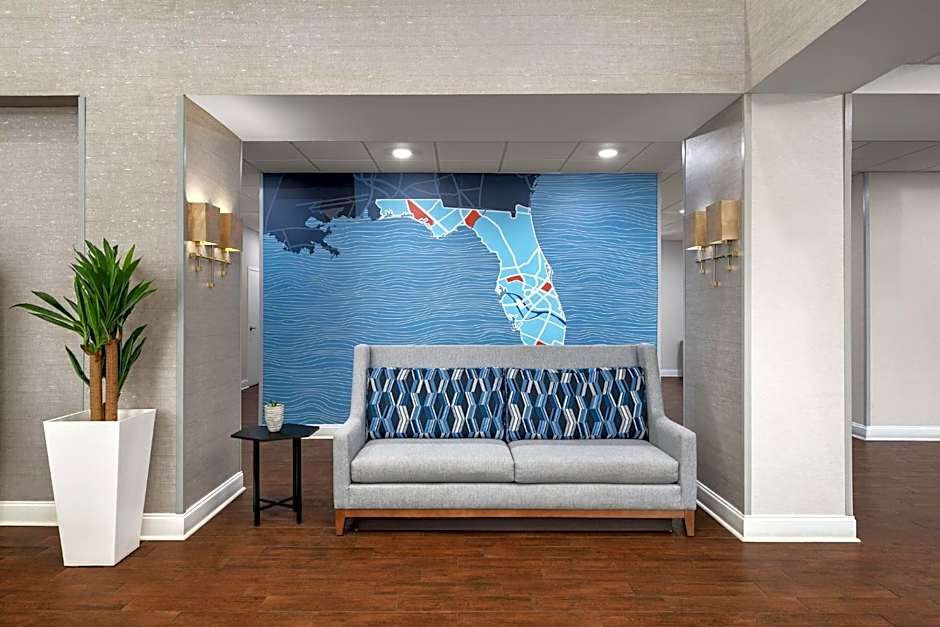 Holiday Inn Express & Suites Destin - Miramar Beach By IHG