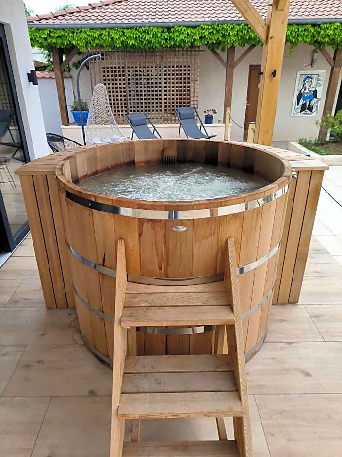 Logis Hôtel -Spa-Restaurant Le Saint Antoine