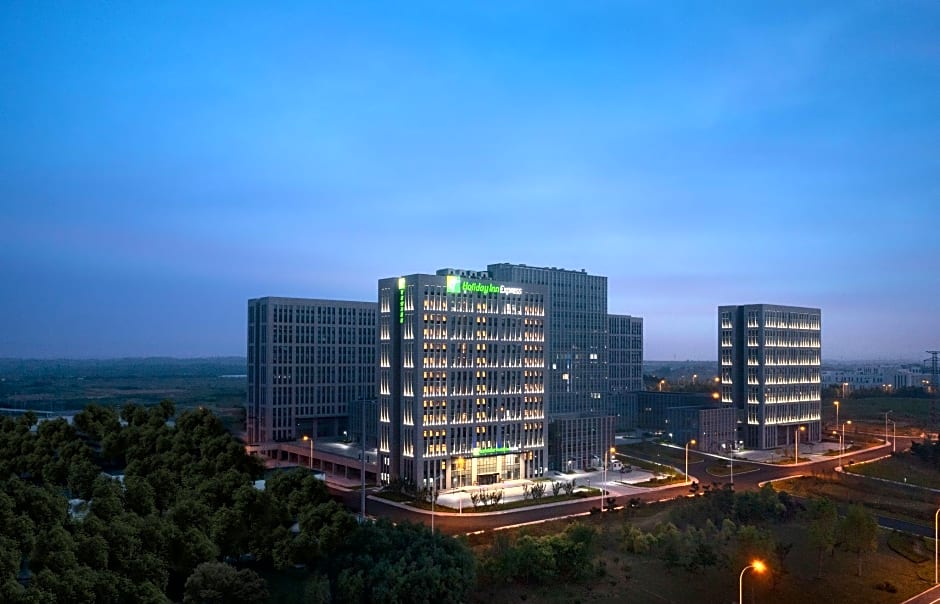 Holiday Inn Express Rongcheng Science and Technolo By IHG