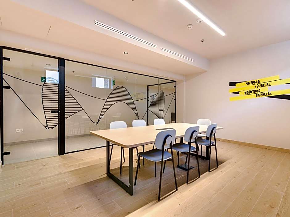 Livensa Living Studios - Valencia Viveros