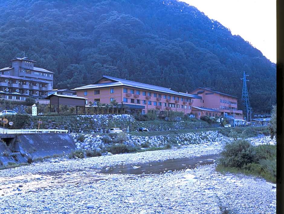 Yuttarino-Sato Inaka