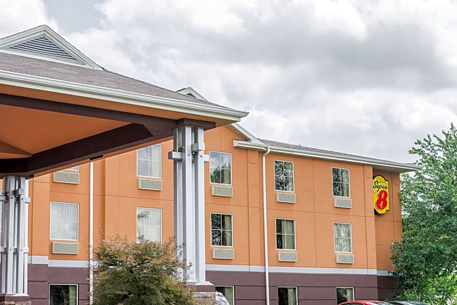 Super 8 by Wyndham Mars/Cranberry/Pittsburgh Area