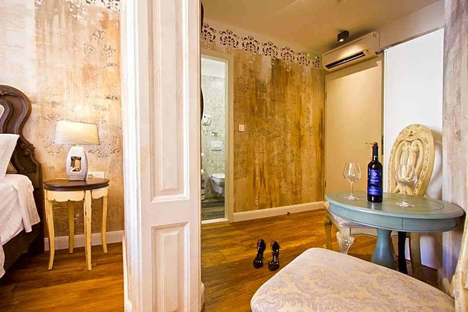 Plaza Marchi Old Town