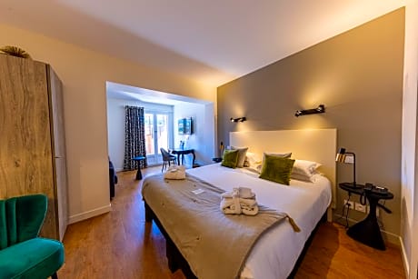 Junior Suite with Balcony