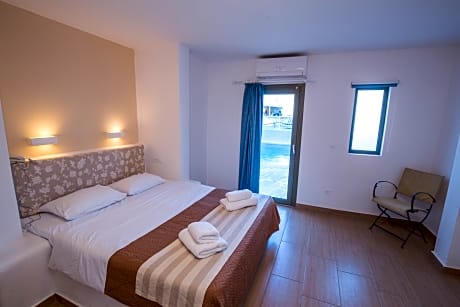 Double Room, Sea View (1 Double Bed)