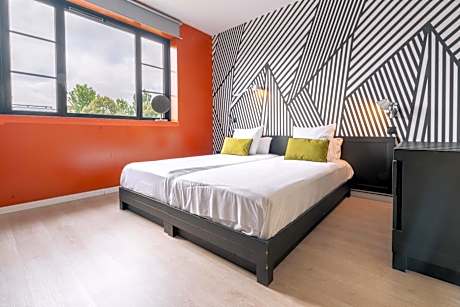 One-Bedroom Apartment - Twin