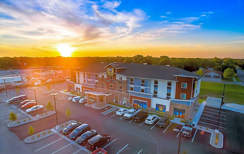 My Place Hotel-Aberdeen, SD