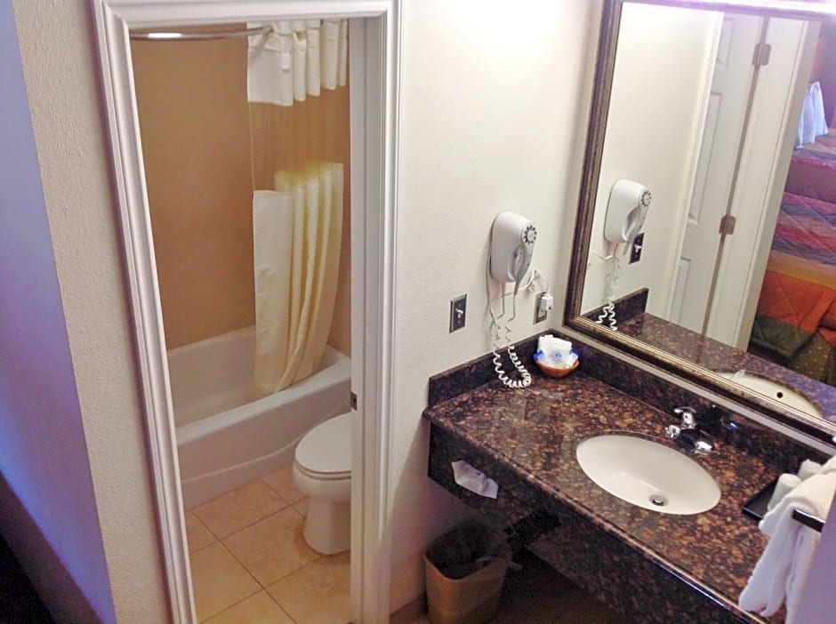Rodeway Inn Adelanto US 395