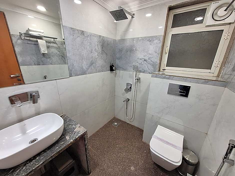 LN Hotels and Resorts