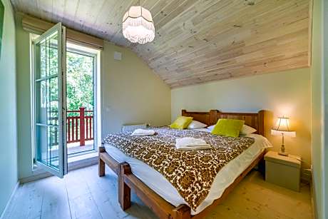 Quadruple Room with Bath