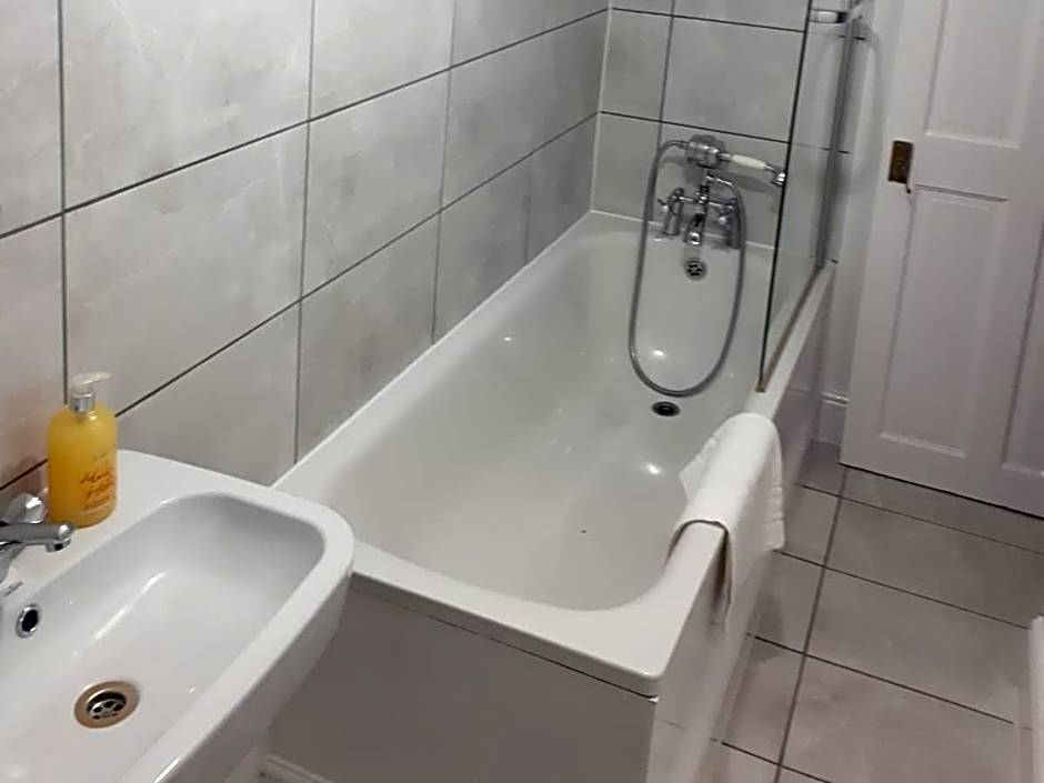 Marble Apartments Broadway Two