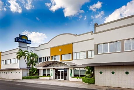 Days Inn by Wyndham Miami Airport North