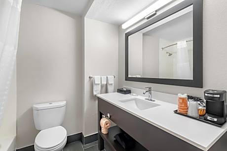 Quadruple Room with Two Queen Beds - Non Smoking/Interior Hall