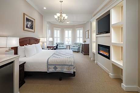 1 King Bed Non-Smoking Junior Suite Jetted Tub Fireplace Sitting Area Full Breakfast
