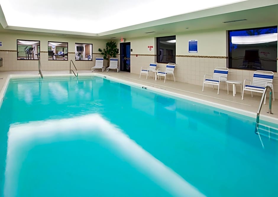 Holiday Inn Express Hotel & Suites Chesterfield - Selfridge Area By IHG