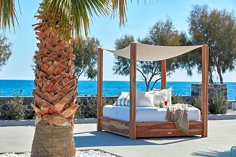 Aqua Blue Beach Hotel