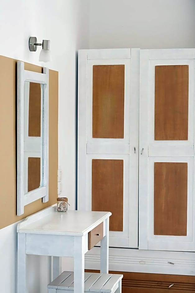 Katsaros Studios & Apartments