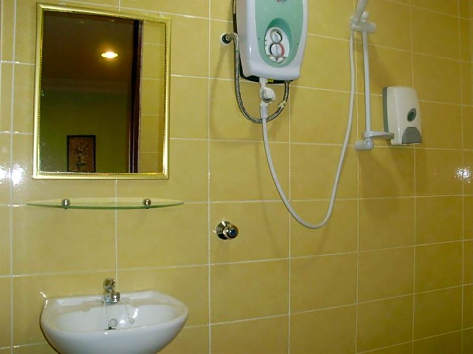 Borneo Gaya Lodge