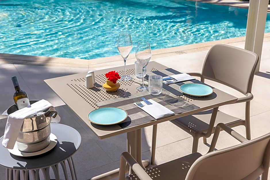 Atlantis Beach Hotel