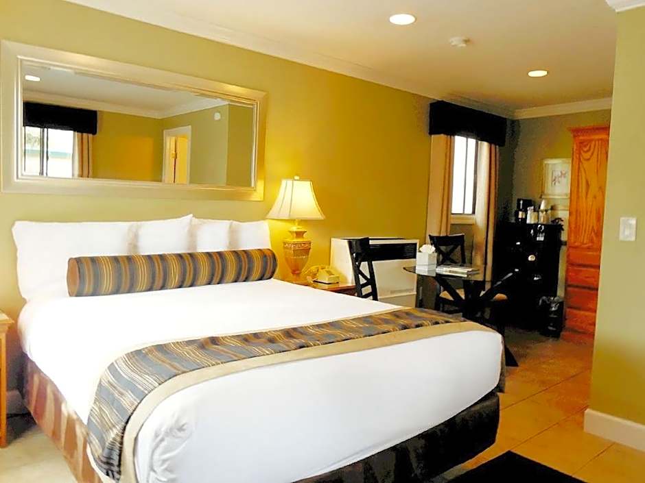 Sea Breeze Inn - Pacific Grove