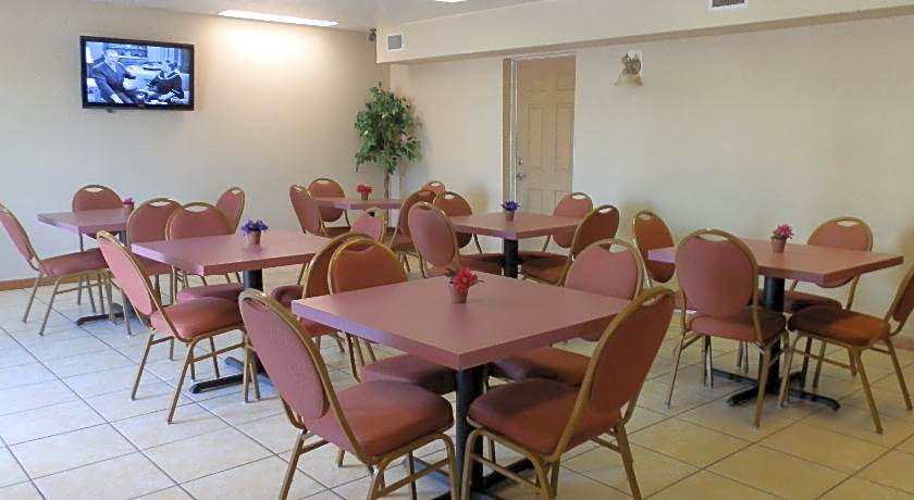 Roomba Inn & Suites Daytona Beach