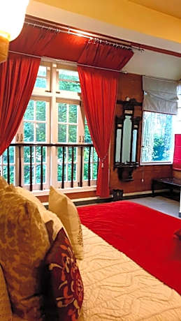 Ratnavali Grand Suite