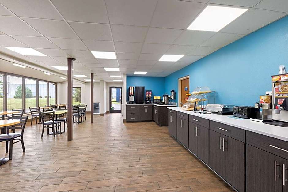Days Inn by Wyndham Clarksville North