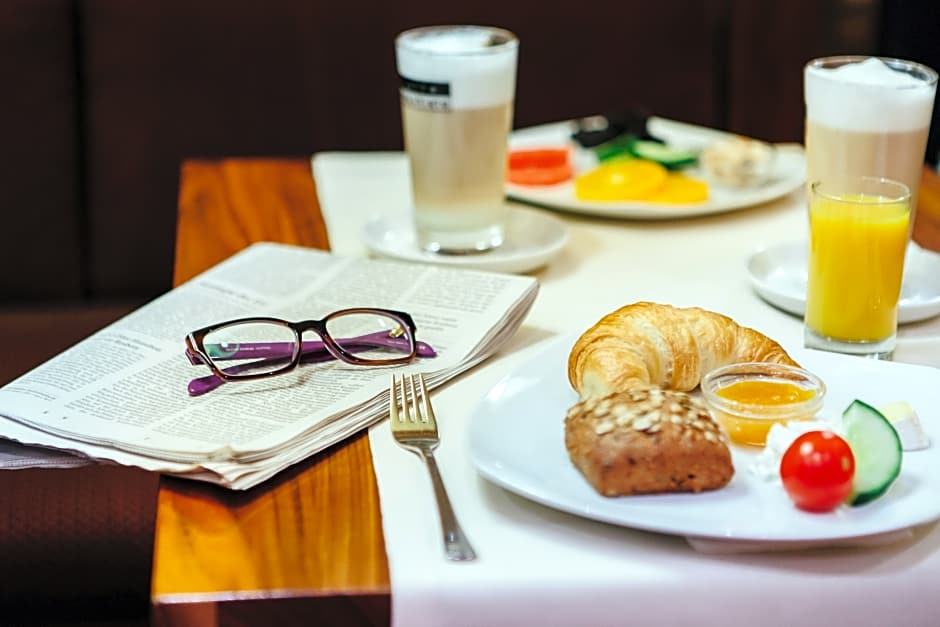 Miiro Palais Rudolf NEW OPENING	