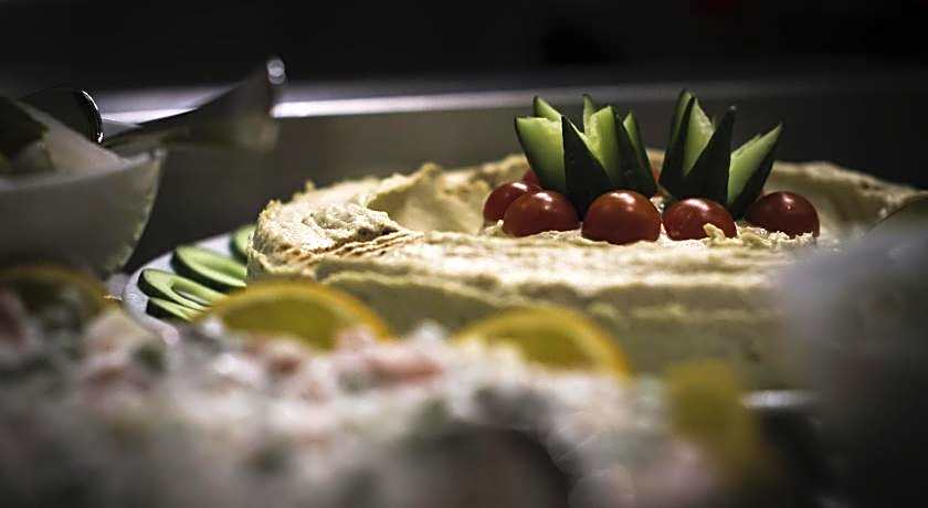 Hawthorn Suites By Wyndham Al Khobar