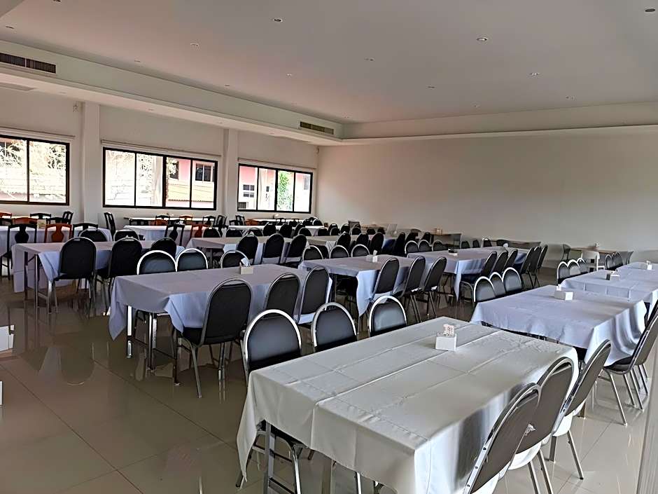 Bunjongburi Hotel