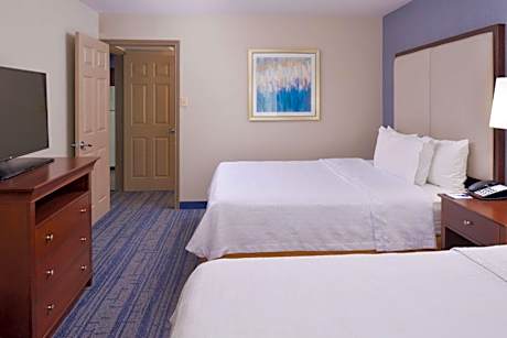 King Two Bedroom Suite - Non-Smoking