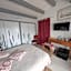 Les Yeux Bleus Bed & Breakfast